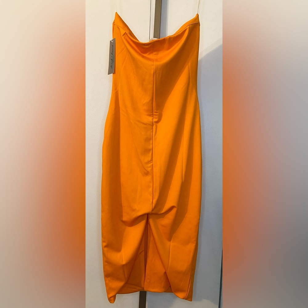 Derek Heart Bold Orange Apparel - Picture 2 of 4